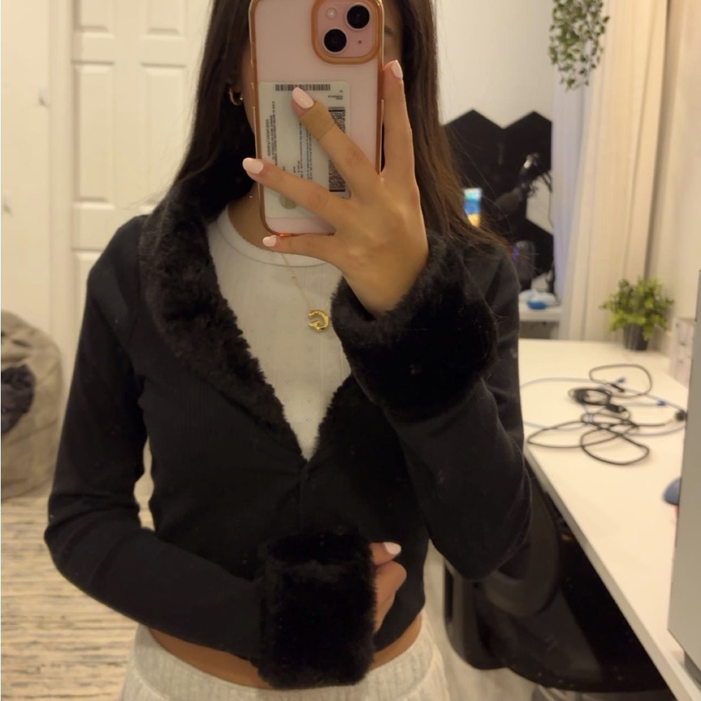 Black PacSun Stylish Fur Coat